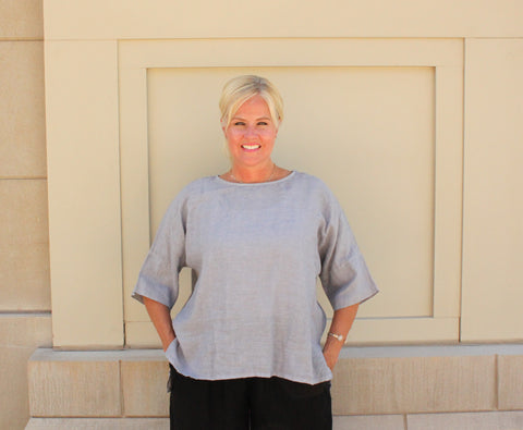 Silver Linen Top 3/4 Sleeve (One Size)