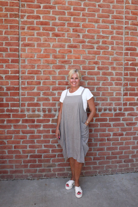 Linen Jumper Dress with Pockets - Taupe (One Size)