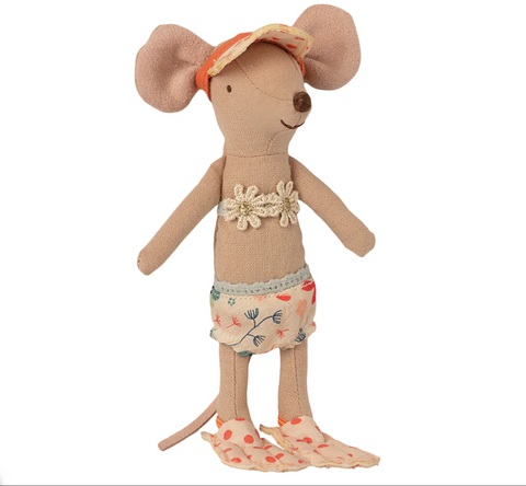Beach Mice Big Sister