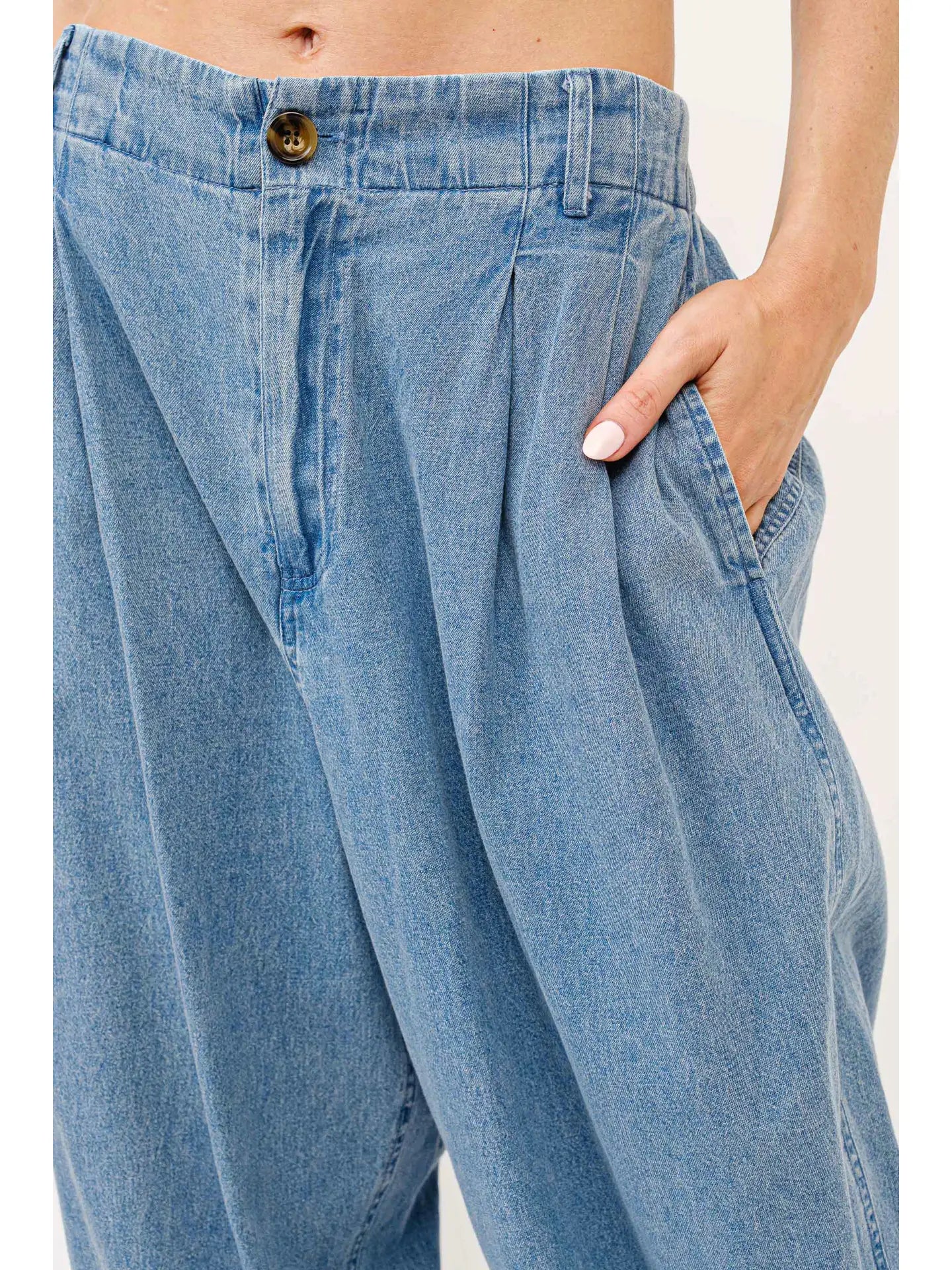 PLEATED BAGGY PANTS