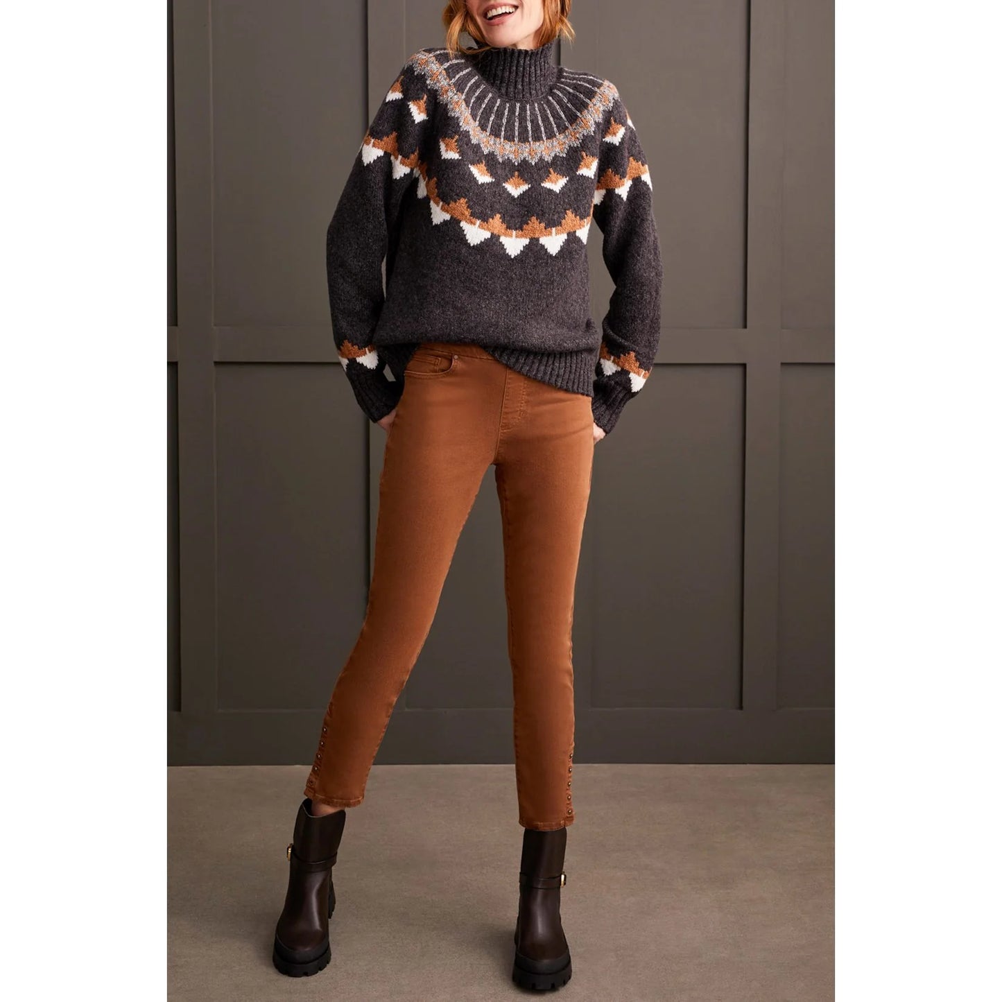 LONG SLEEVE INTARSIA SWEATER