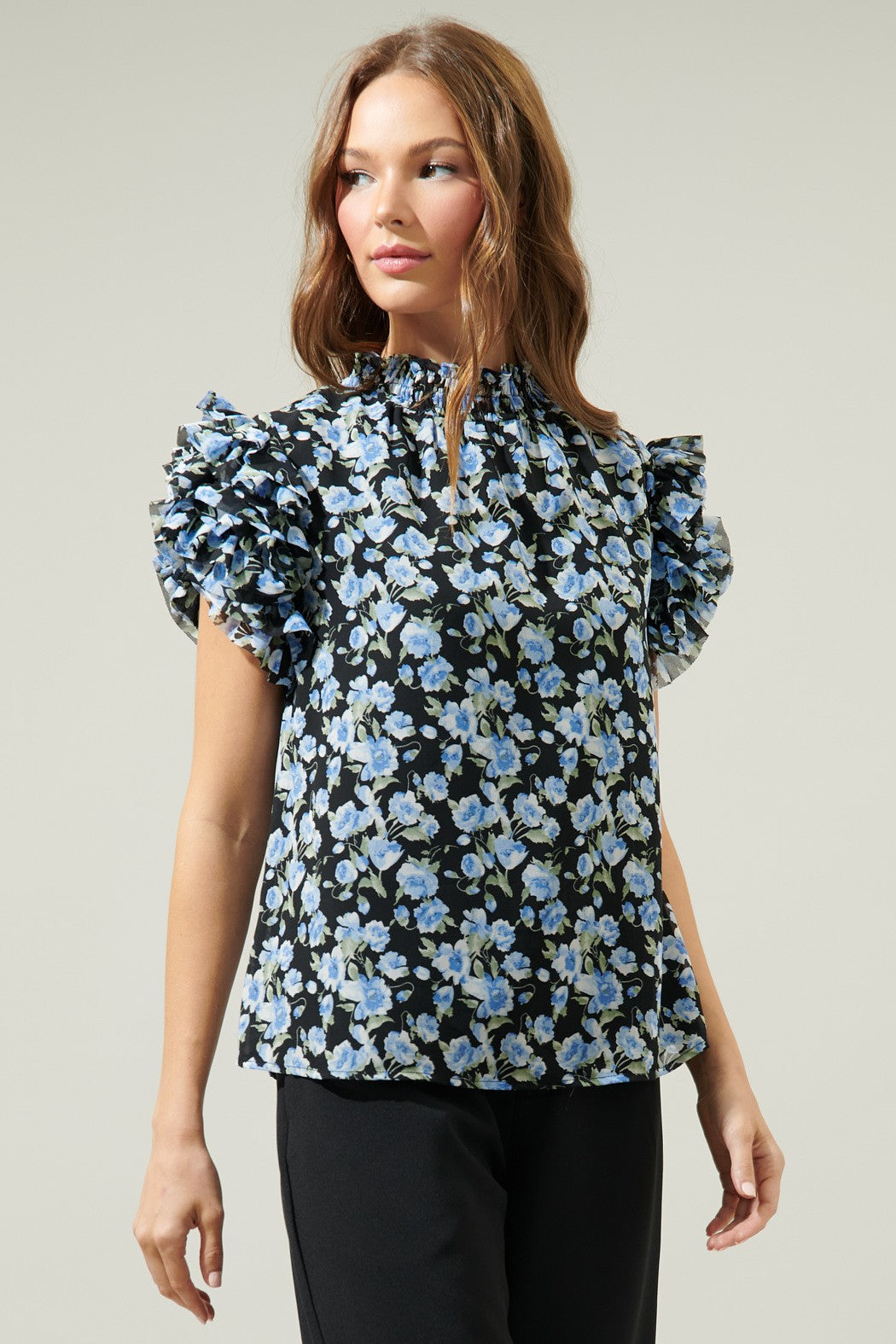 ENDLESS FLORAL MOCK NECK RUFFLE BLOUSE BLK/BLU