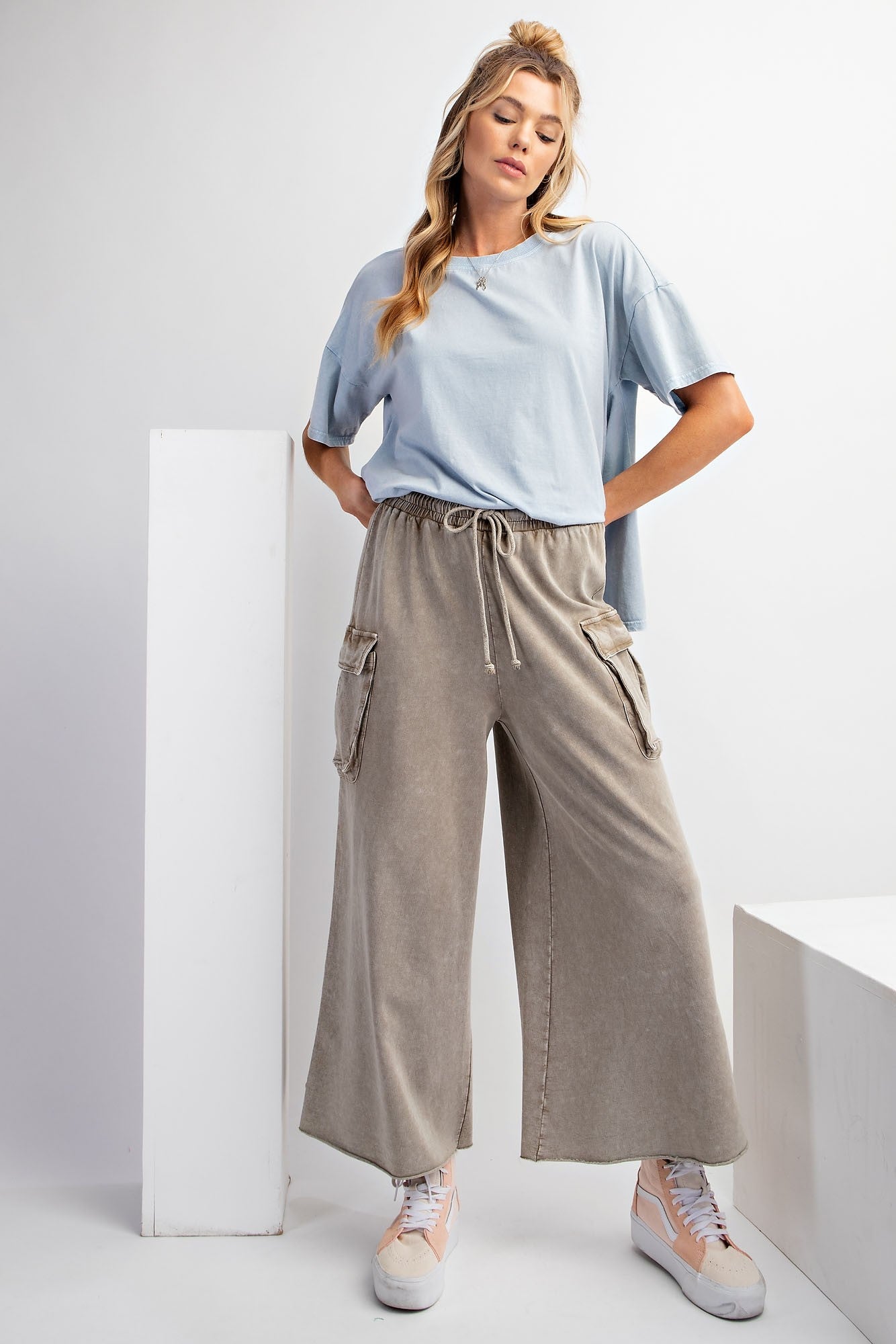 MINERAL WASHED KNIT WIDE LEG CARGO PANT