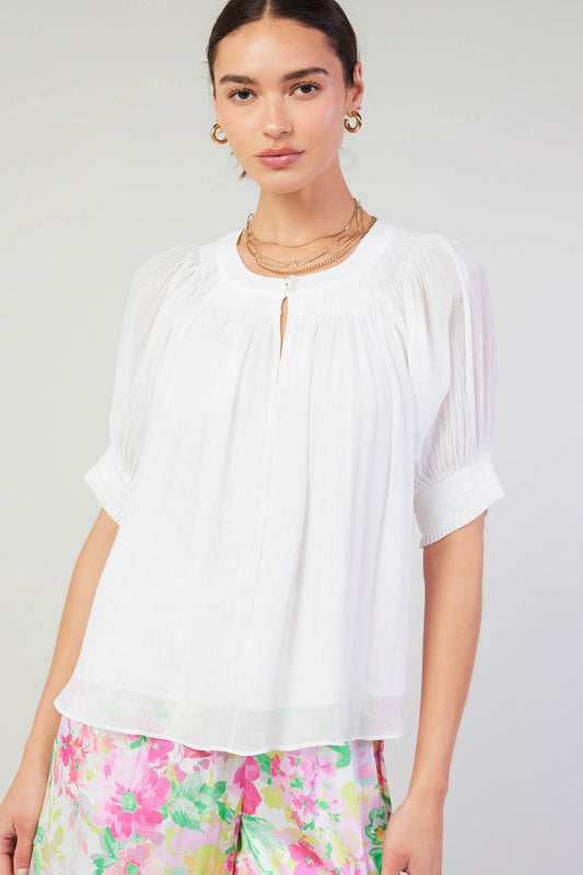 ROUND NECK BLOUSE W/PLEATS