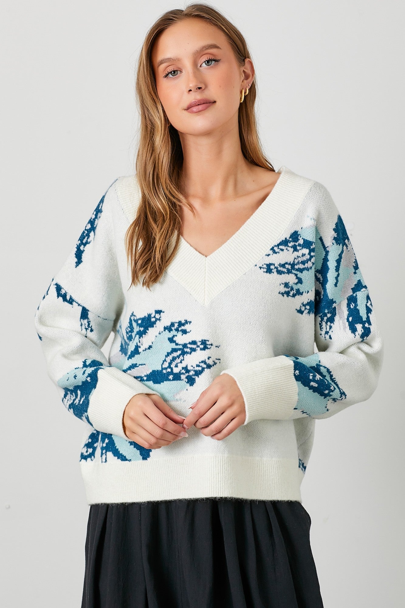 FLORAL PRINT SWEATER