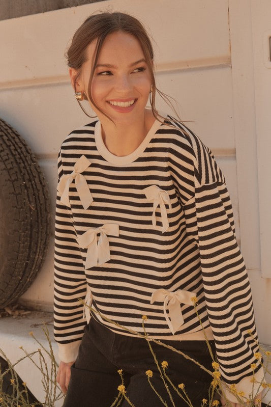 STRIPED BOW TOP