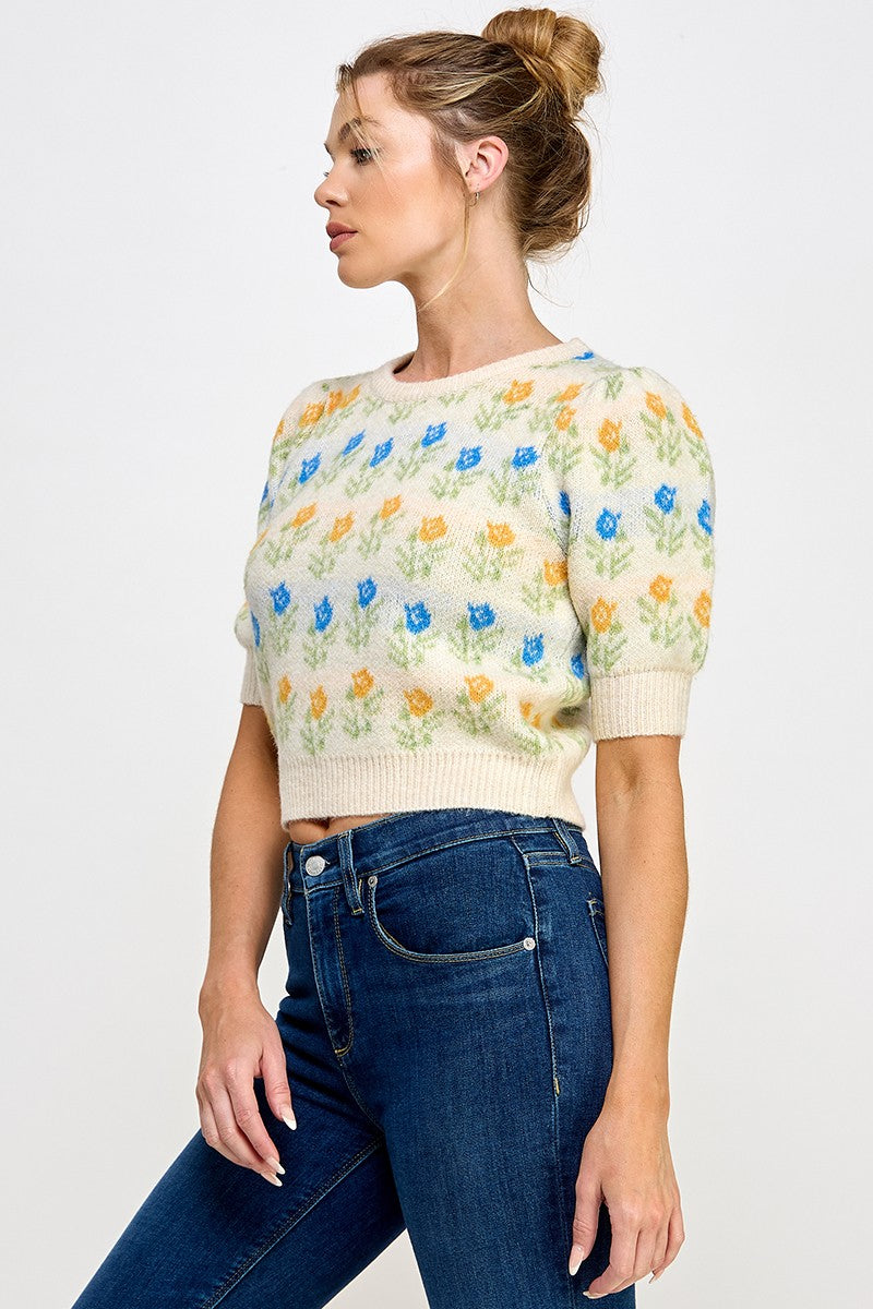 SHORT PLUSH FLORAL SWEATER