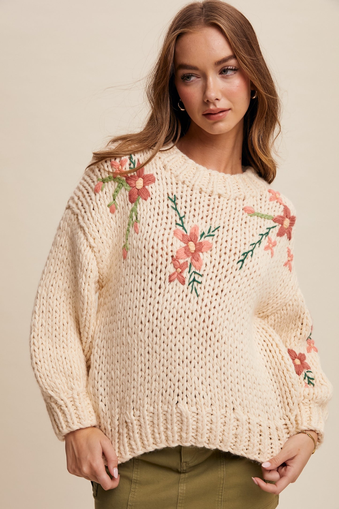 CHUNKY KNIT FLOWER SWEATER