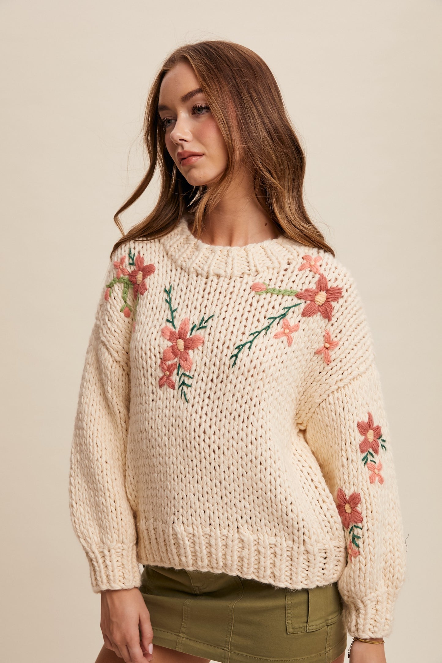 CHUNKY KNIT FLOWER SWEATER