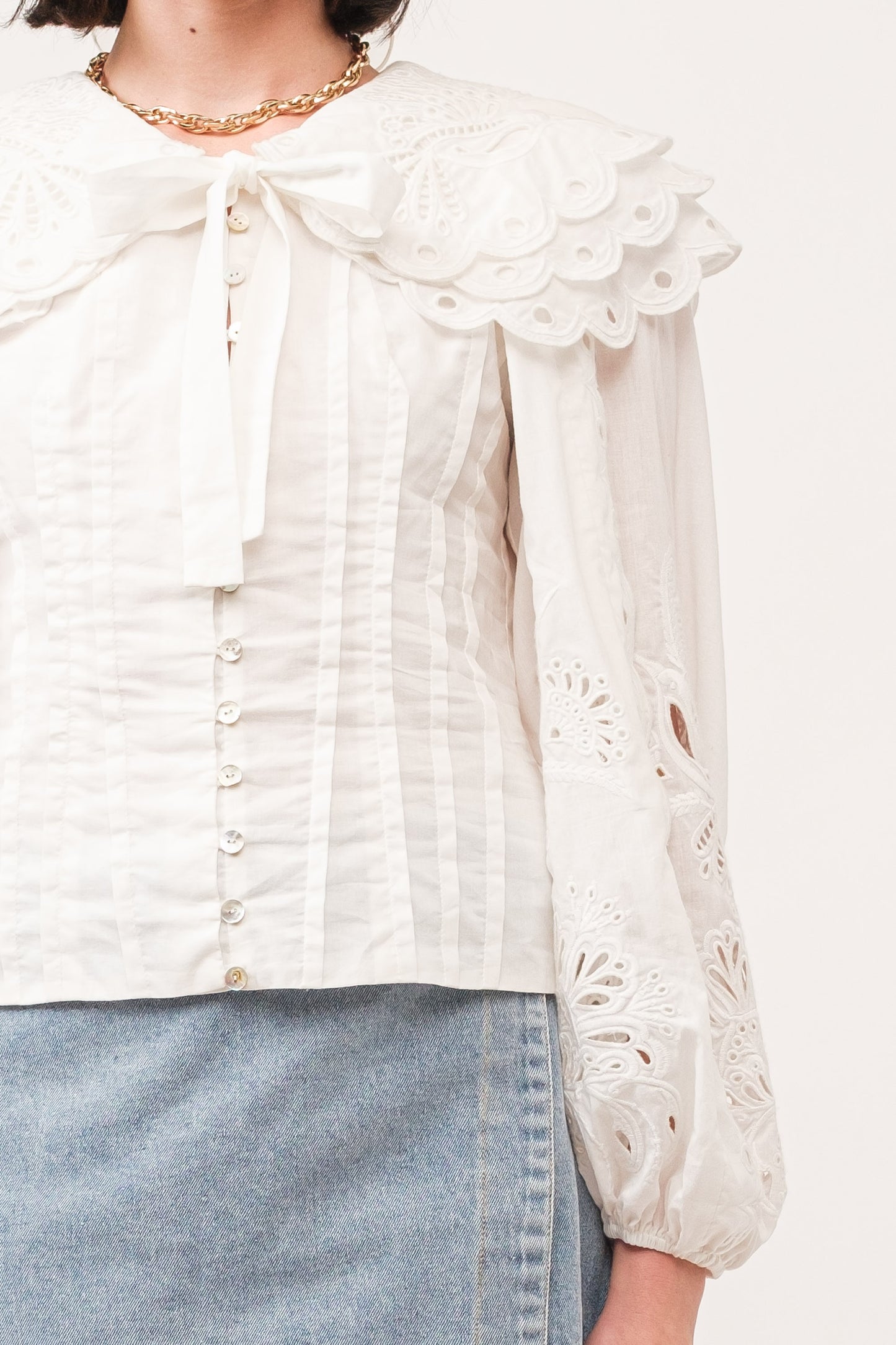 EMBROIDERED BLOUSE