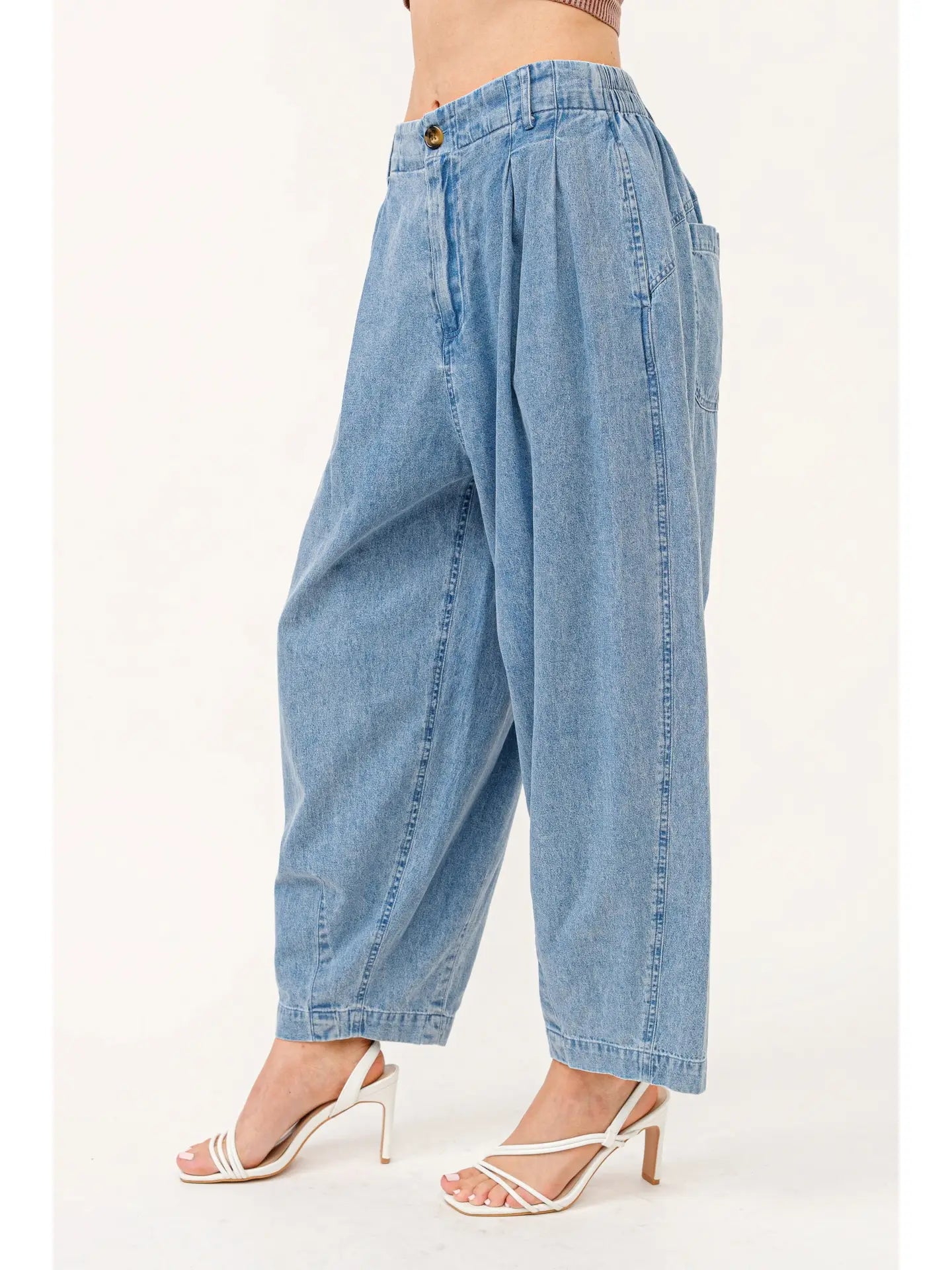 PLEATED BAGGY PANTS