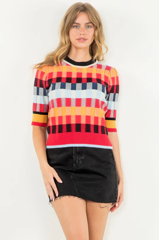 CHECKERED KNIT TOP