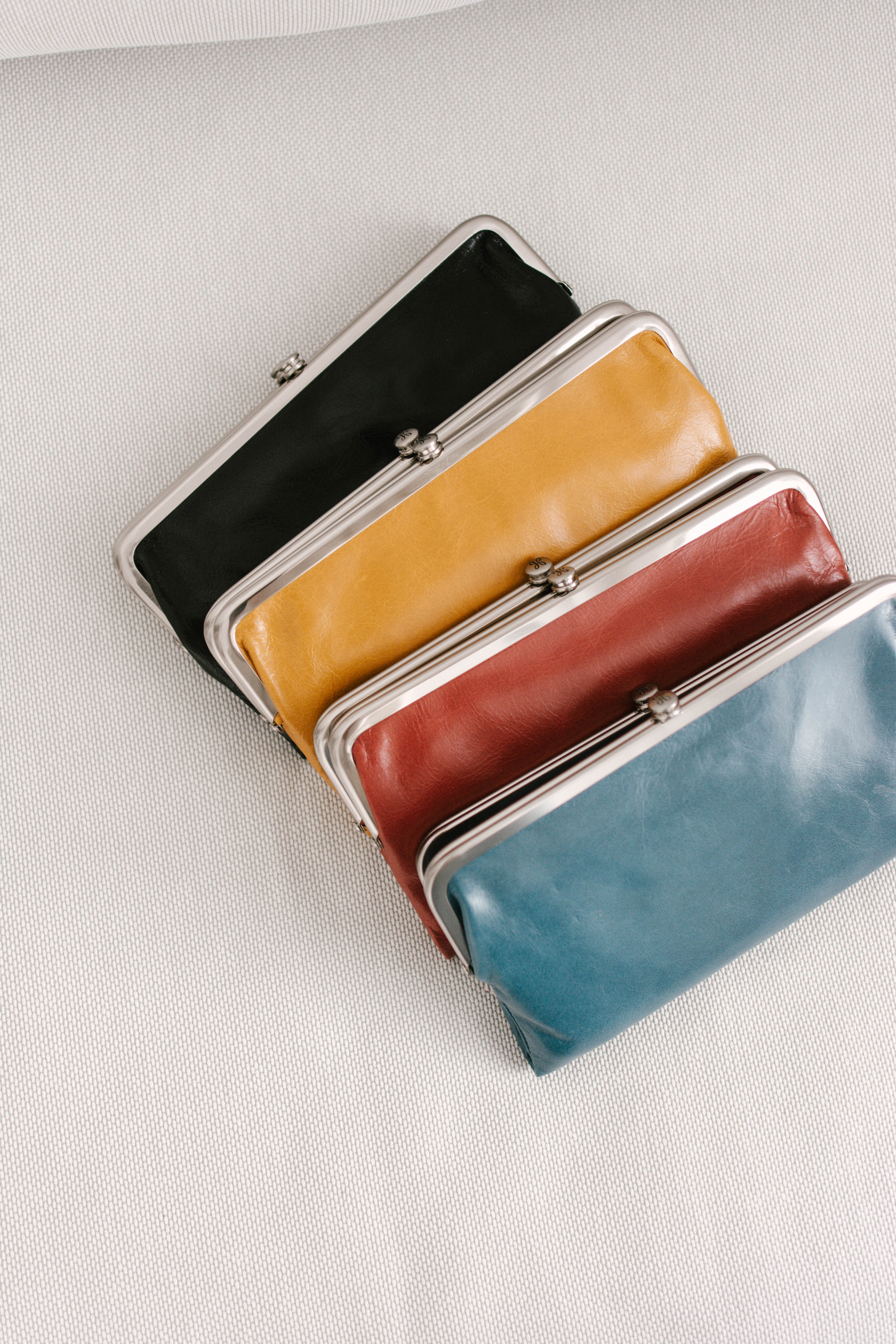 Hobo lauren wallet online clearance